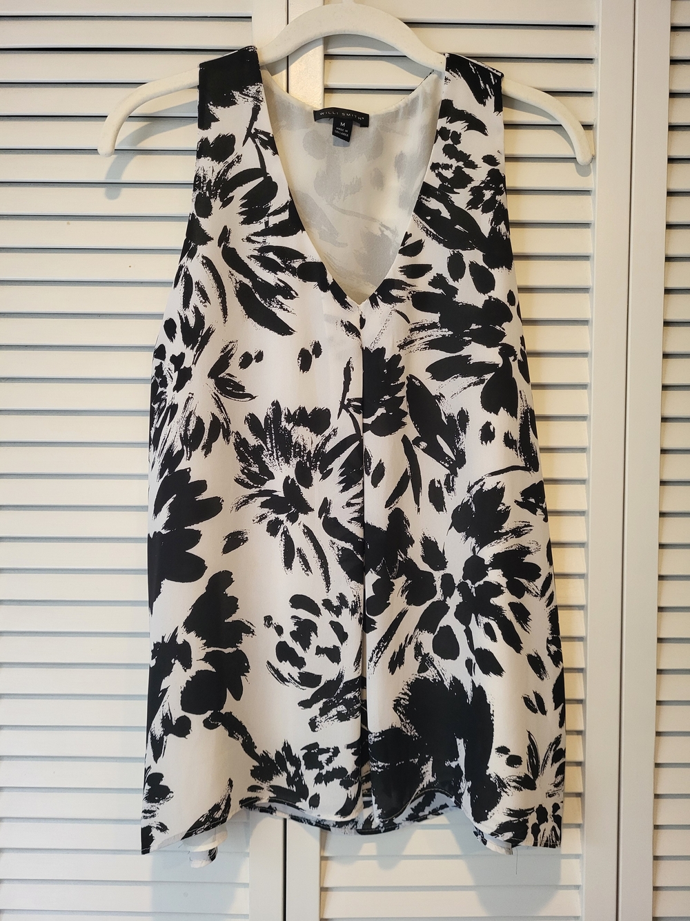 Willi Smith Black & White Floral V-Neck Camisole